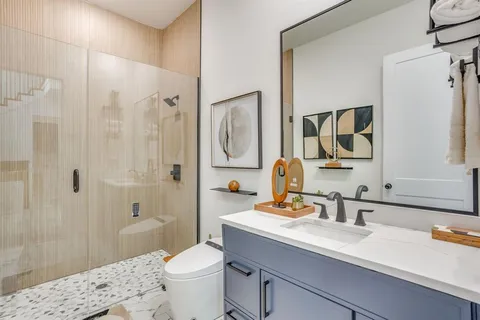 $899,990 | 301 Paint Pony Trail North, Fort Worth, TX 76108