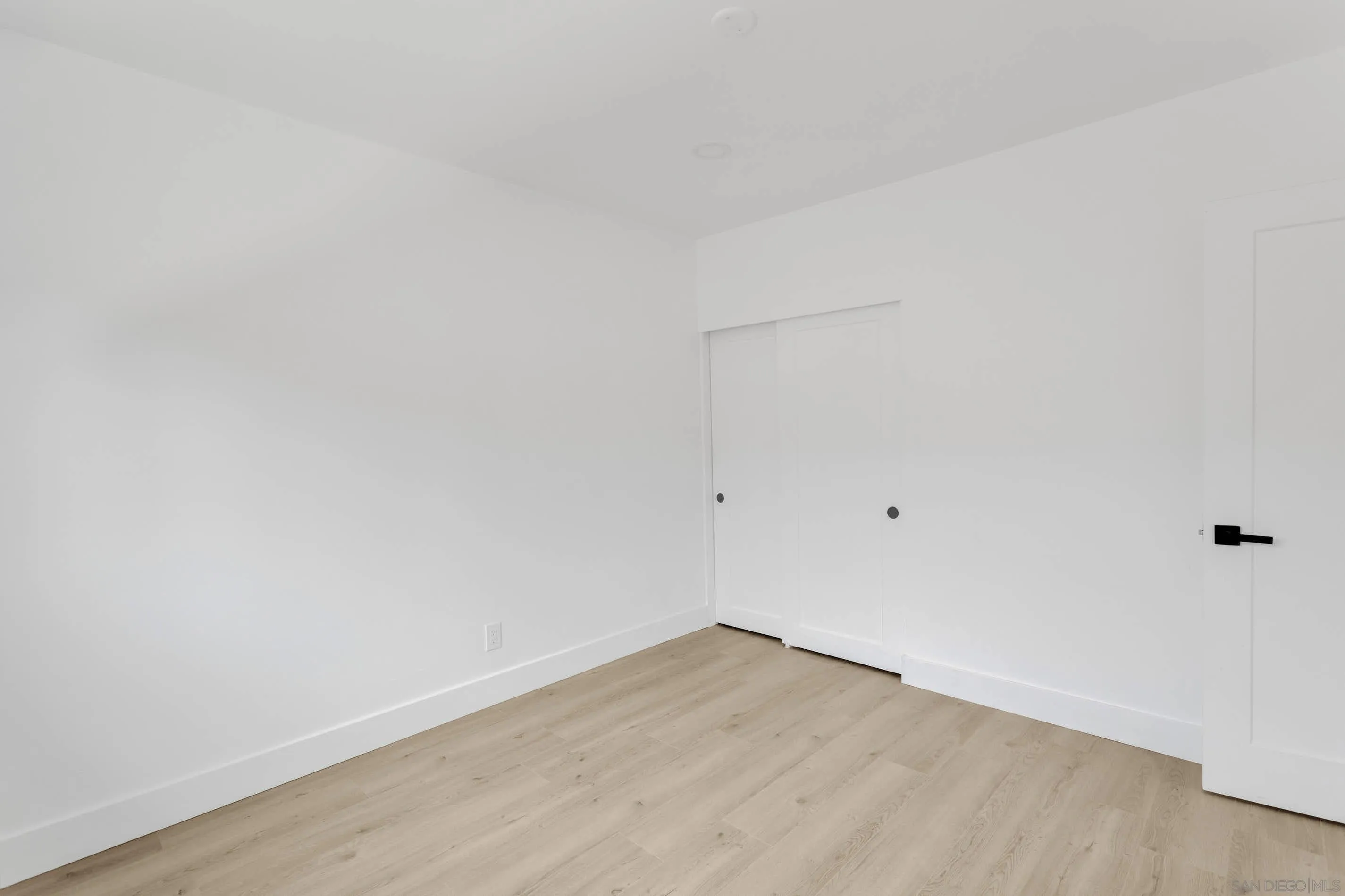 6630 Montclair Drive Riverside, CA 92504 - Photo 25 of 47 a view of an empty room