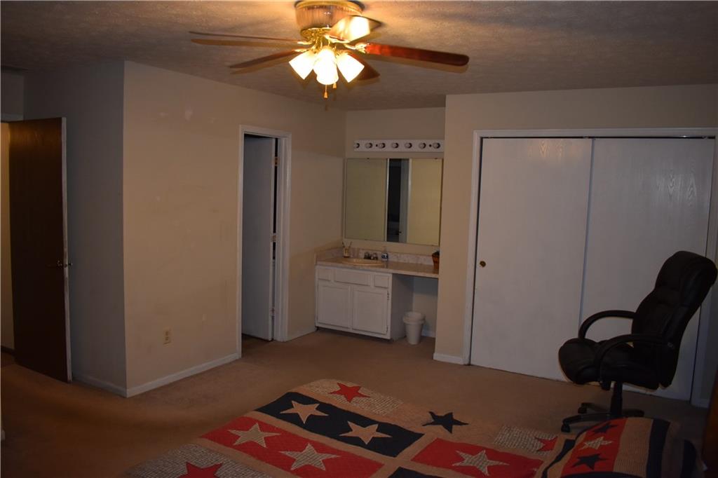 128 Rolling Ridge Road Shelbyville, IN 46176 - Photo 10 of 12