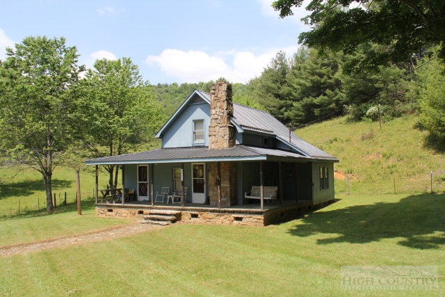 1402 Cox Road Jefferson, NC 28640 - Photo 1 of 25 Gallery Image 1