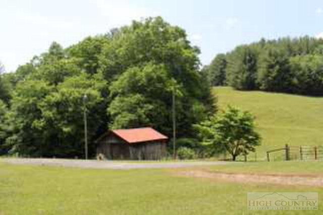 1402 Cox Road Jefferson, NC 28640 - Photo 20 of 25 Gallery Image 20