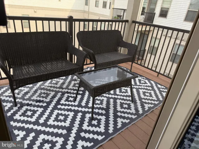 $549,900 | 23630 Havelock Walk Terrace, Unit 410, Ashburn, VA 20148