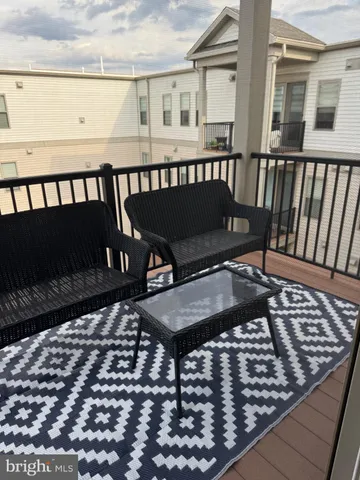 $549,900 | 23630 Havelock Walk Terrace, Unit 410, Ashburn, VA 20148