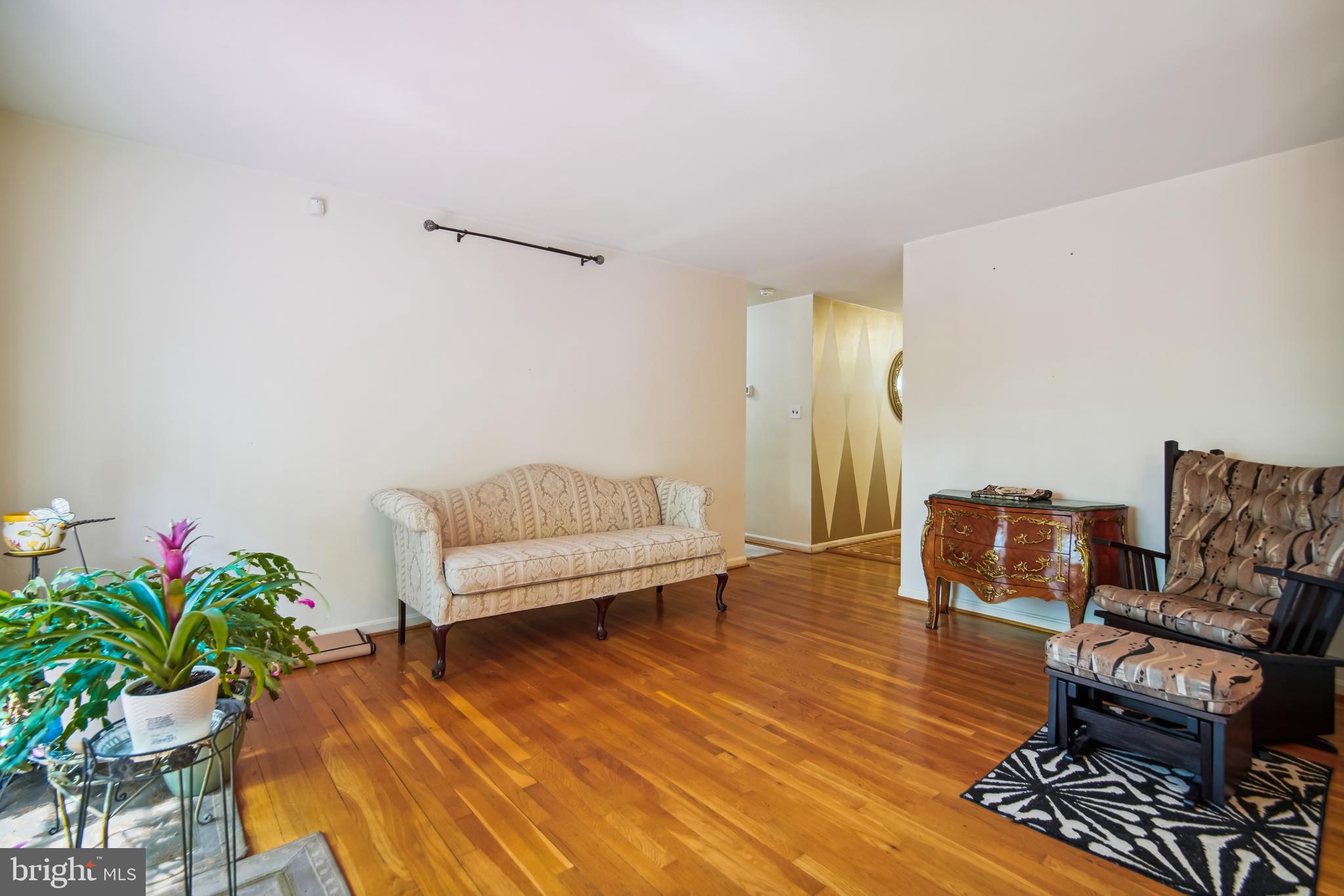 13108 Venango Road Fort Washington, MD 20744 - Photo 20 of 46 Living room