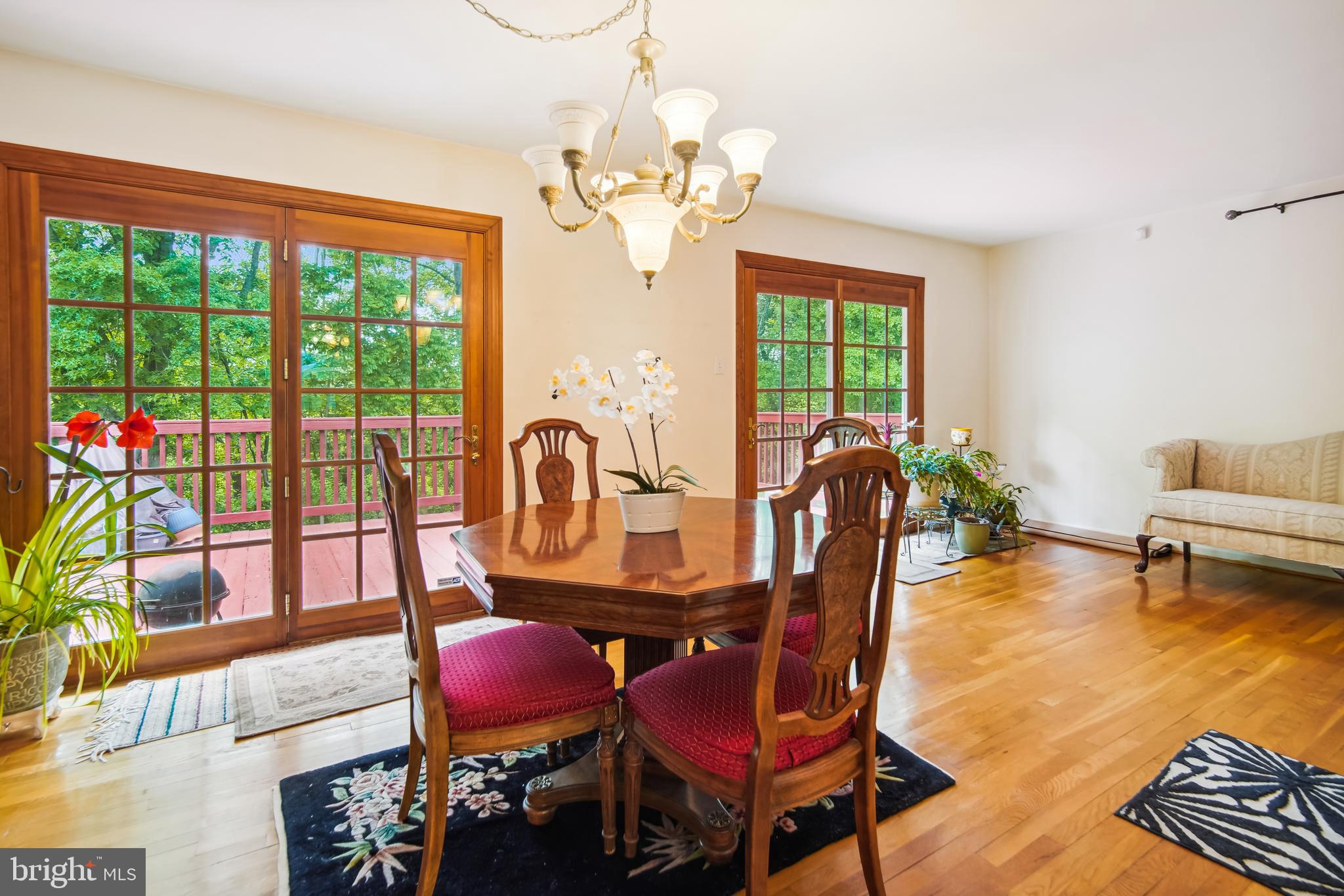 13108 Venango Road Fort Washington, MD 20744 - Photo 4 of 46 Plenty of natural light!