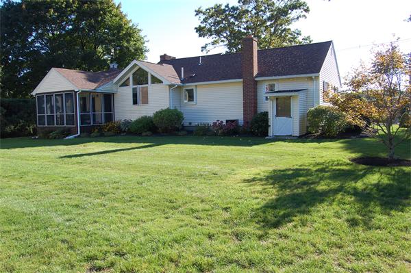 37 Boutelle Road Sterling, MA 01564 - Photo 4 of 30 Gallery Image 4