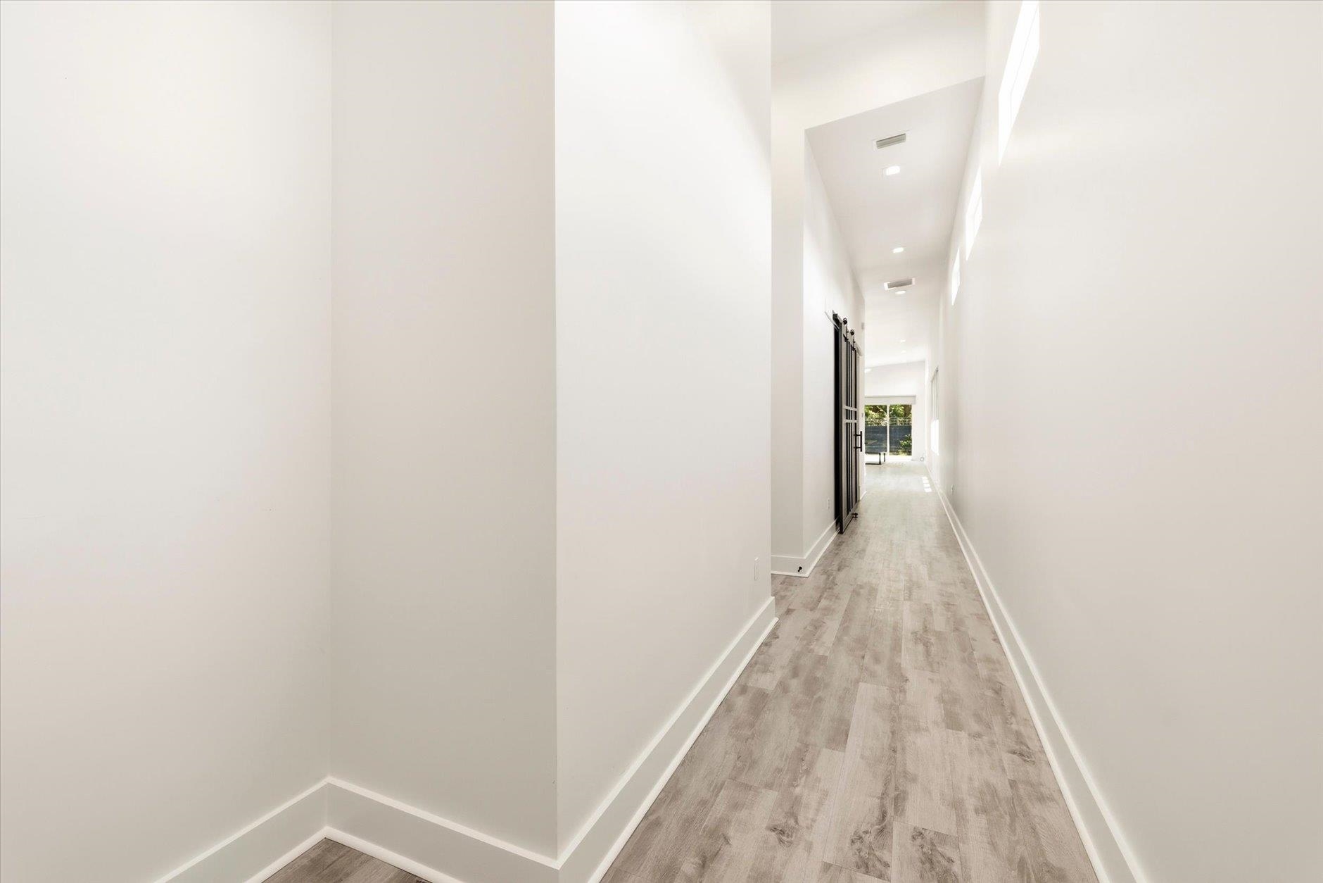 2311 West Lake Hall Road Tallahassee, FL 32309 - Photo 3 of 55 Gallery Image 3