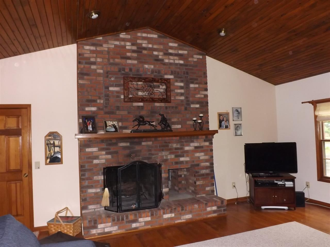 19 Round Table Road Saratoga Springs, NY 12866 - Photo 8 of 25 Photo 8
