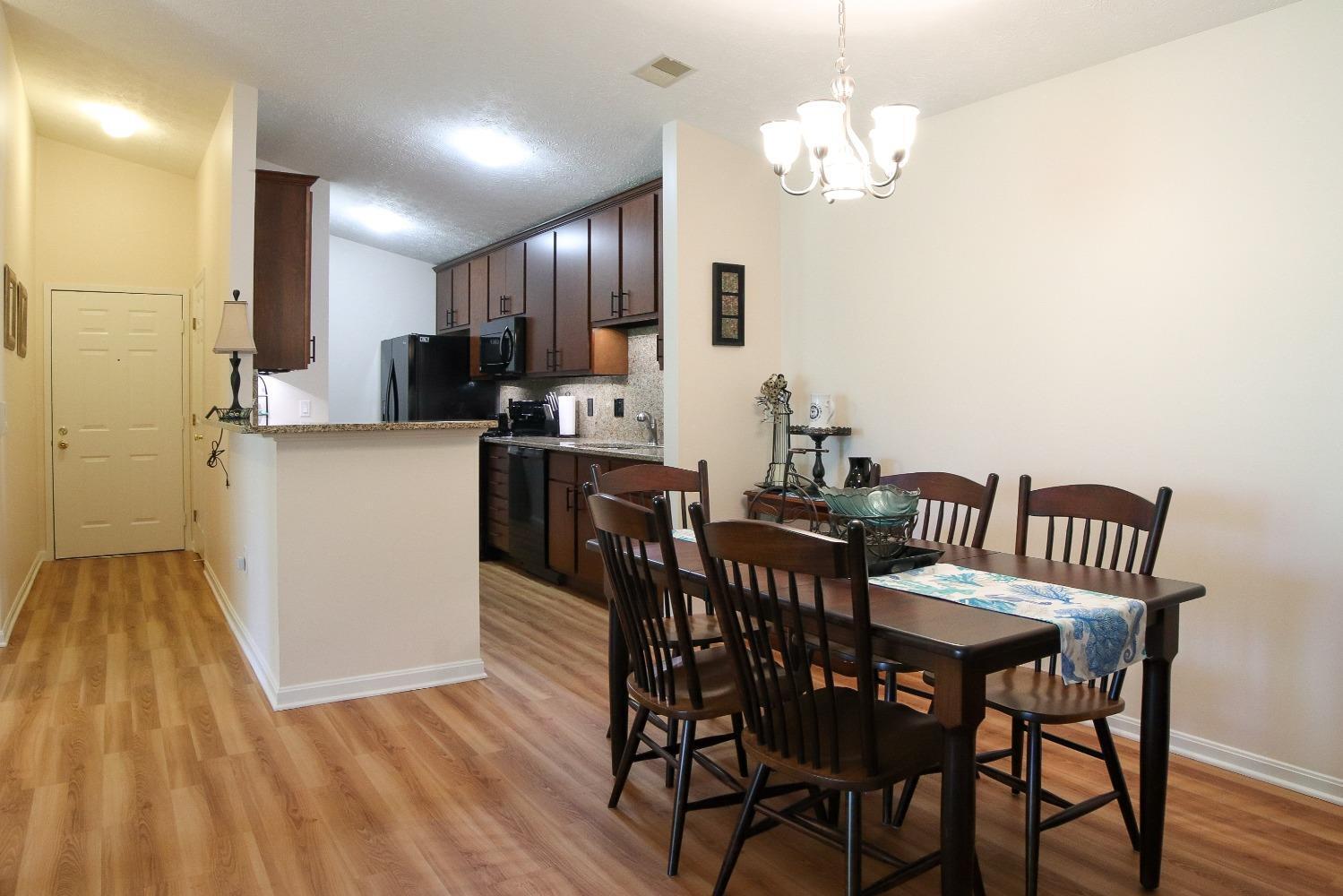 9323 Winton Road, Unit 6 Cincinnati, OH 45231 - Photo 3 of 14