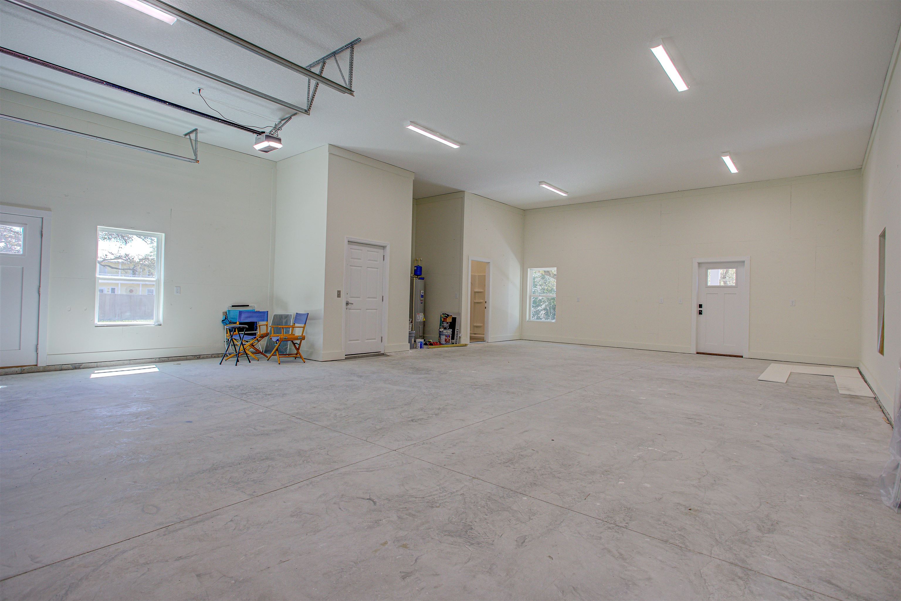 253 Desoto Road St. Augustine, FL 32080 - Photo 24 of 25 View of garage