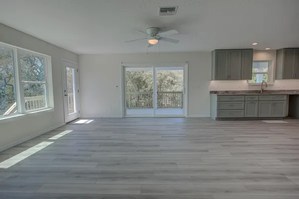 $2,750 | 253 Desoto Road, St. Augustine, FL 32080