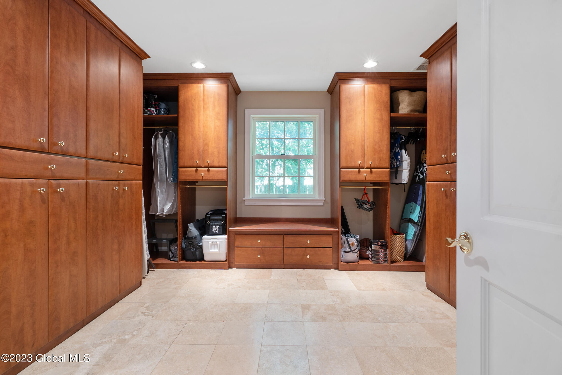 12 Cherry Tree Road Colonie, NY 12211 - Photo 27 of 56 12 Cherry Tree Rd-59