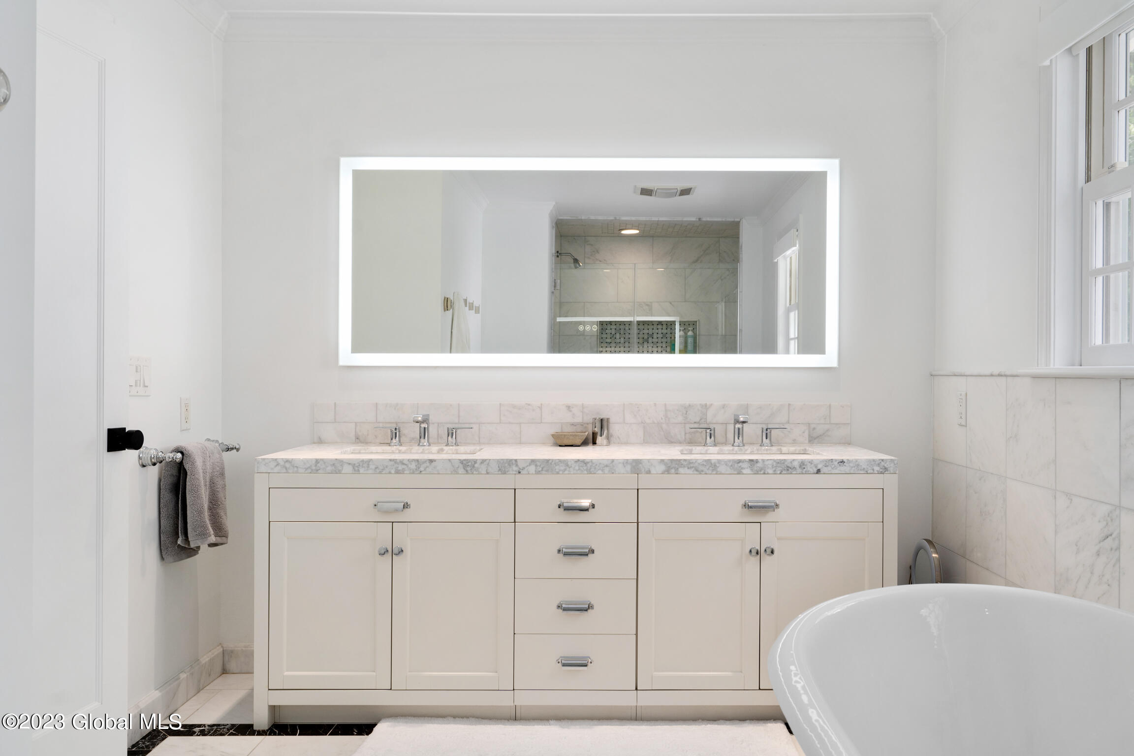 12 Cherry Tree Road Colonie, NY 12211 - Photo 36 of 56 12 Cherry Tree Rd-118