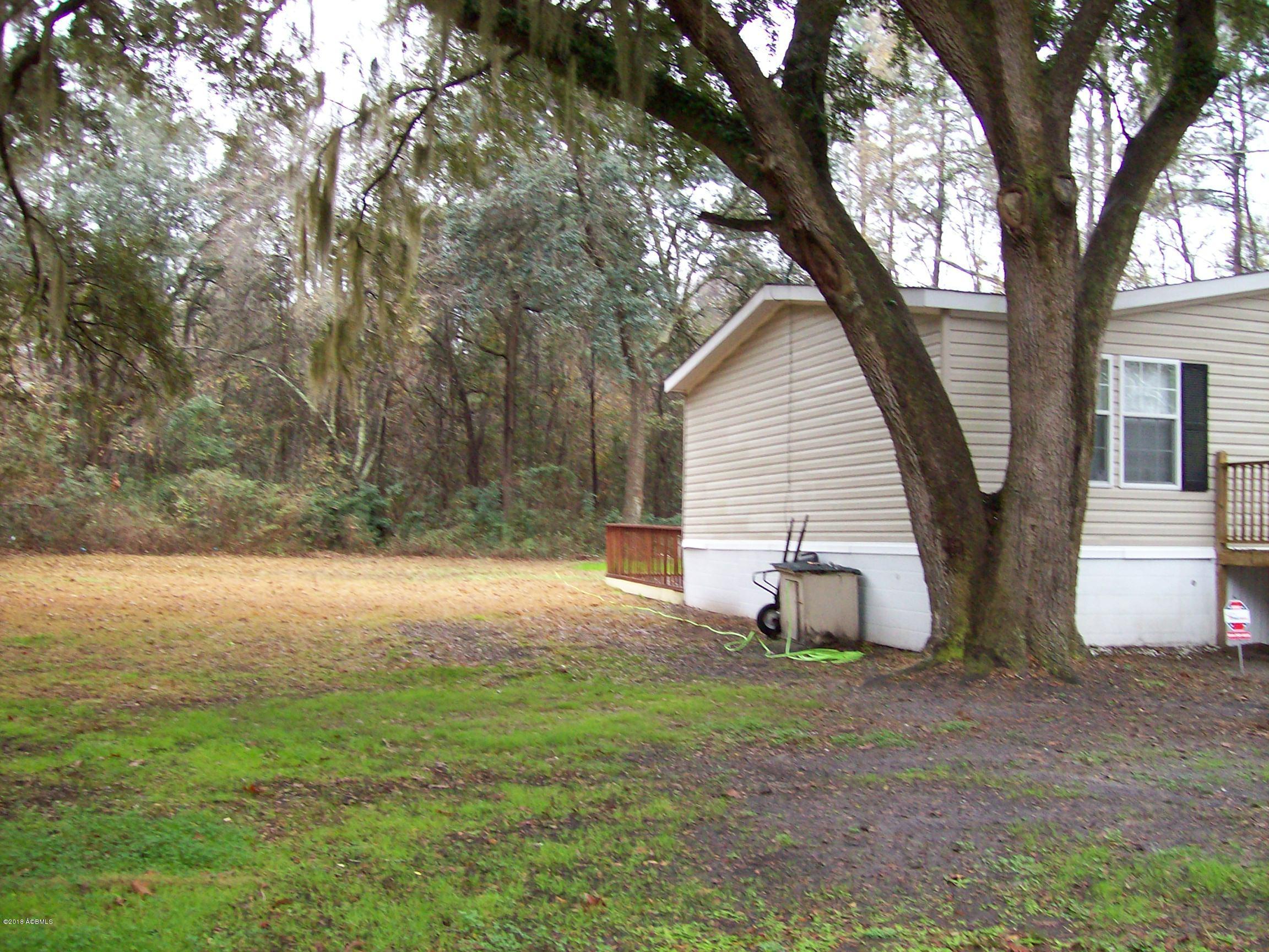 29 Seabrook Center Road Seabrook, SC 29940 - Photo 4 of 35 100_7754