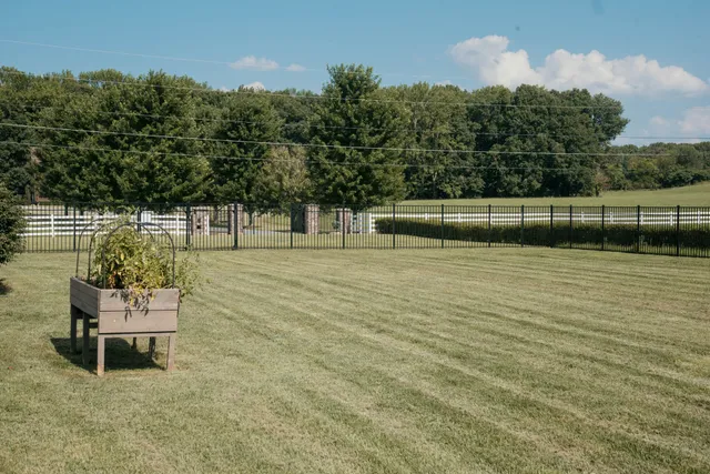 $630,000 | 204 Allen Drive, Greenbrier, TN 37073