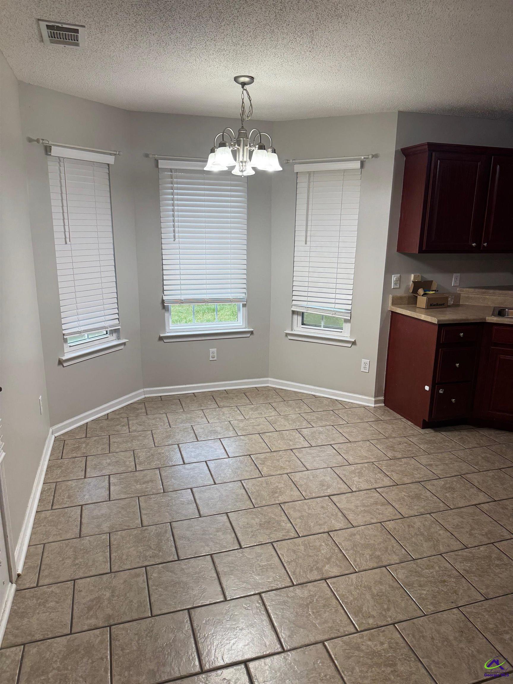210 Manchester Lane Byron, GA 31008 - Photo 5 of 16 Gallery Image 5