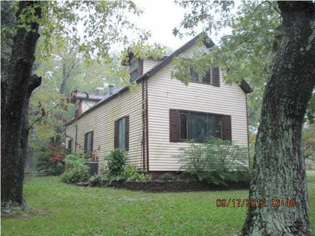 1417 North Red Bank Road Evansville, IN 47720 - Photo 2 of 9 Gallery Image 2