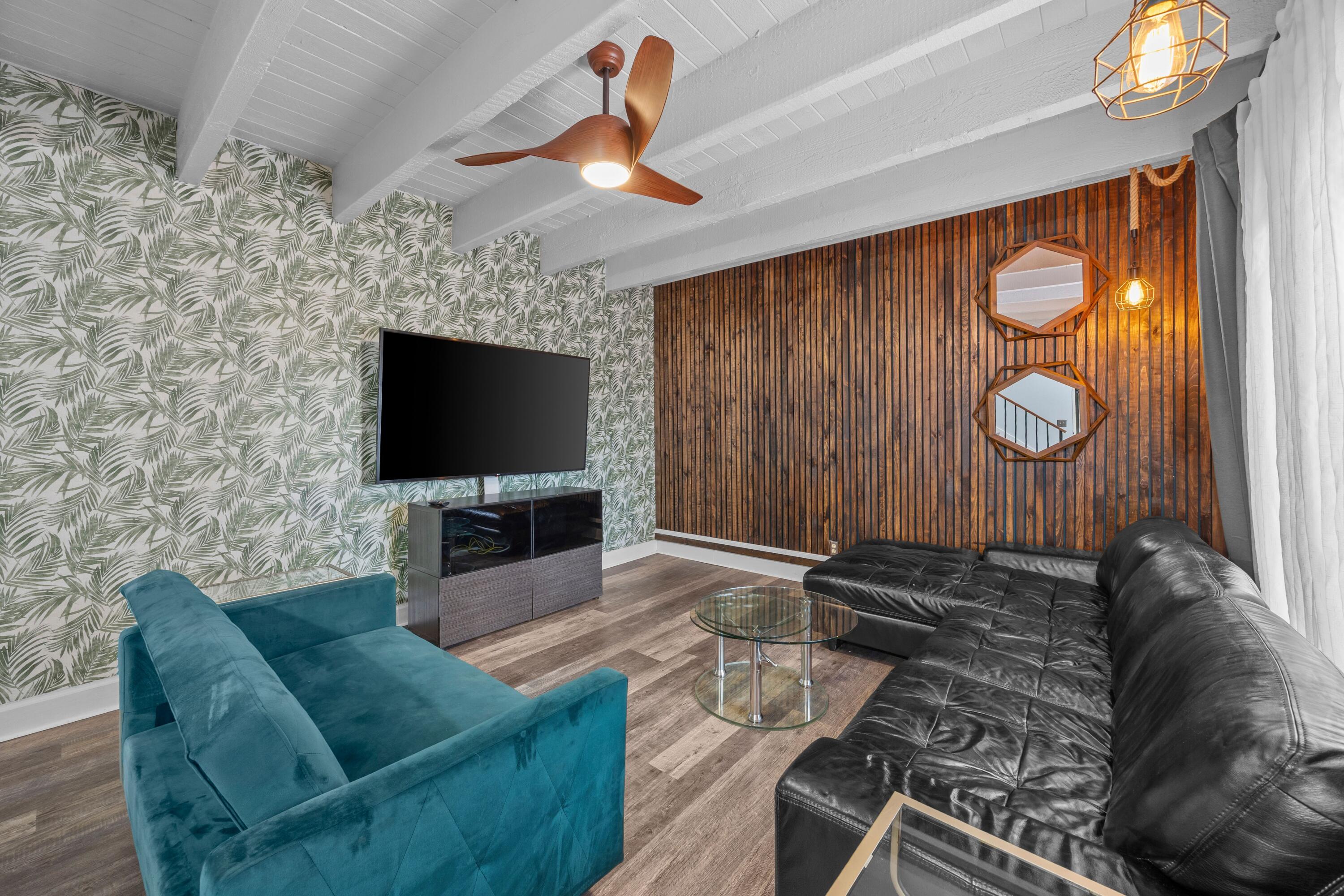 1520 Shaker Circle Wellington, FL 33414 - Photo 4 of 19 a living room with furniture and a flat screen tv