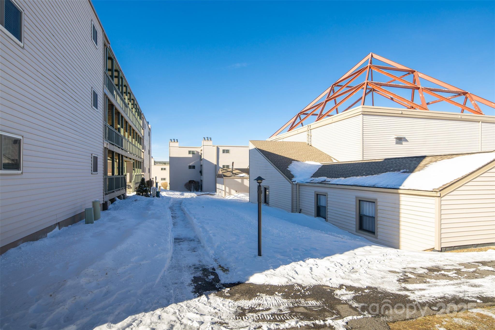 301 Pinnacle Inn Road, Unit 2101 Beech Mountain, NC 28604 - Photo 24 of 47