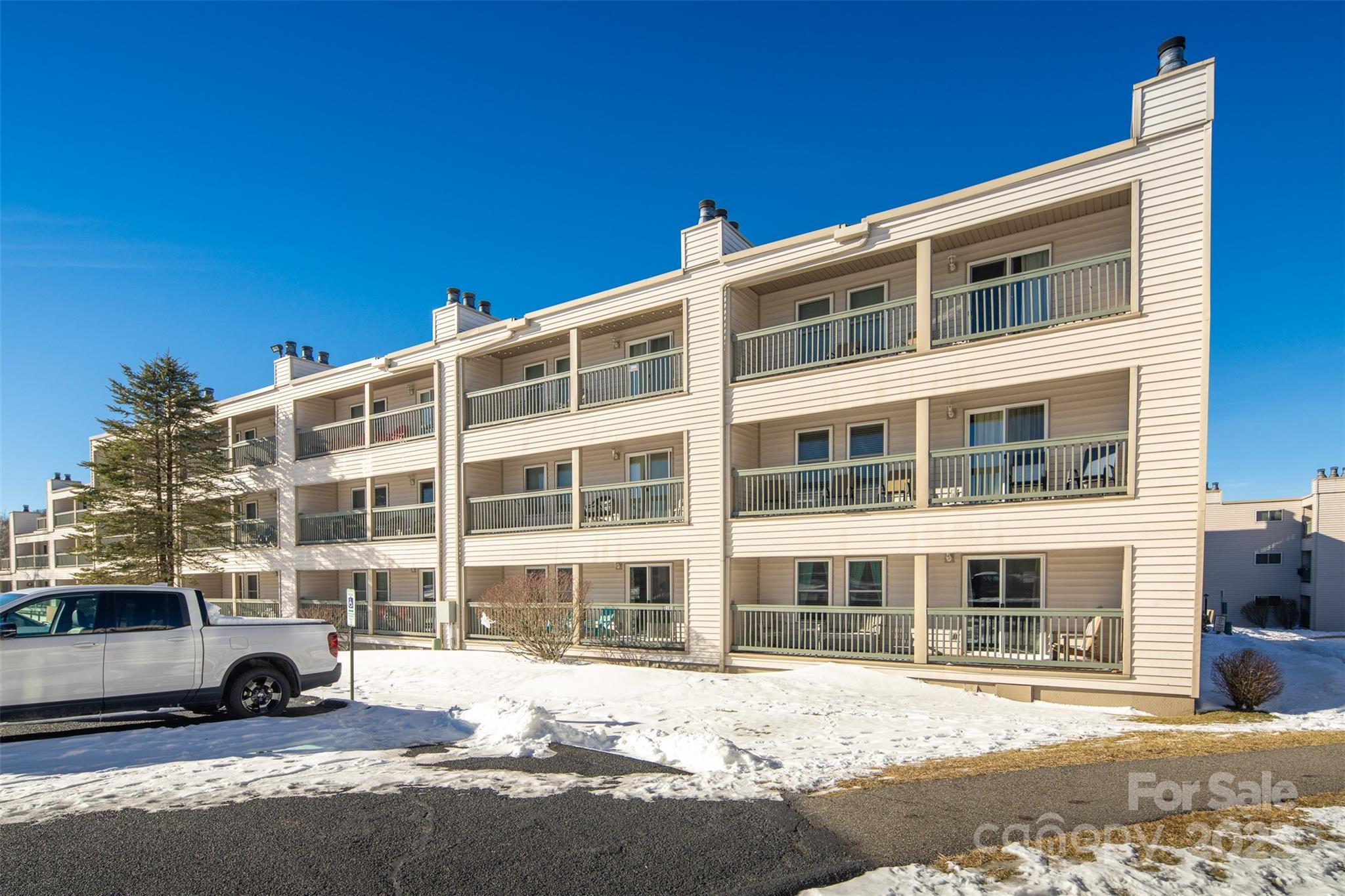 301 Pinnacle Inn Road, Unit 2101 Beech Mountain, NC 28604 - Photo 28 of 47