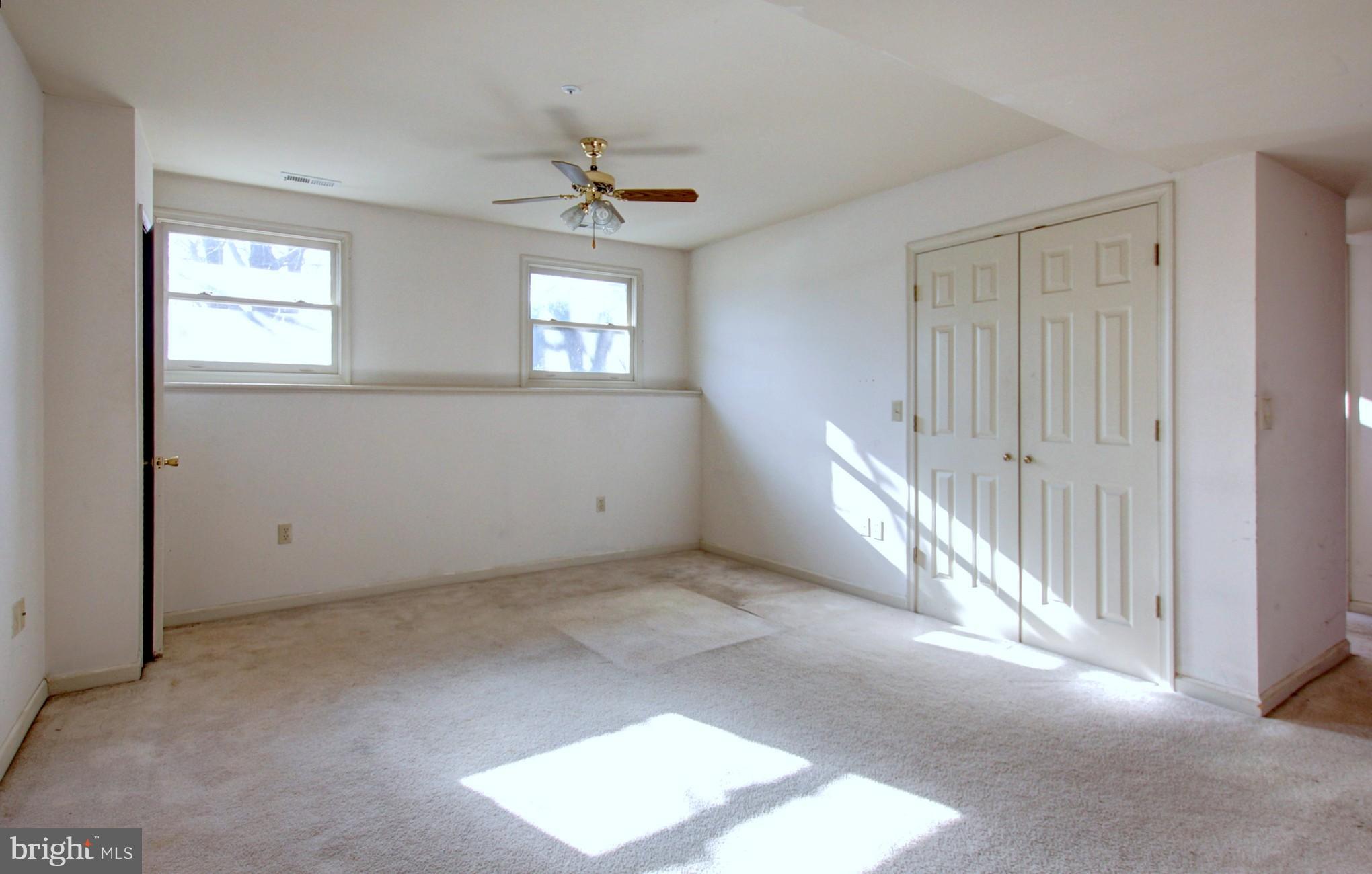 8618 Chestnut Ridge Drive Laurel, MD 20707 - Photo 18 of 21 Family room