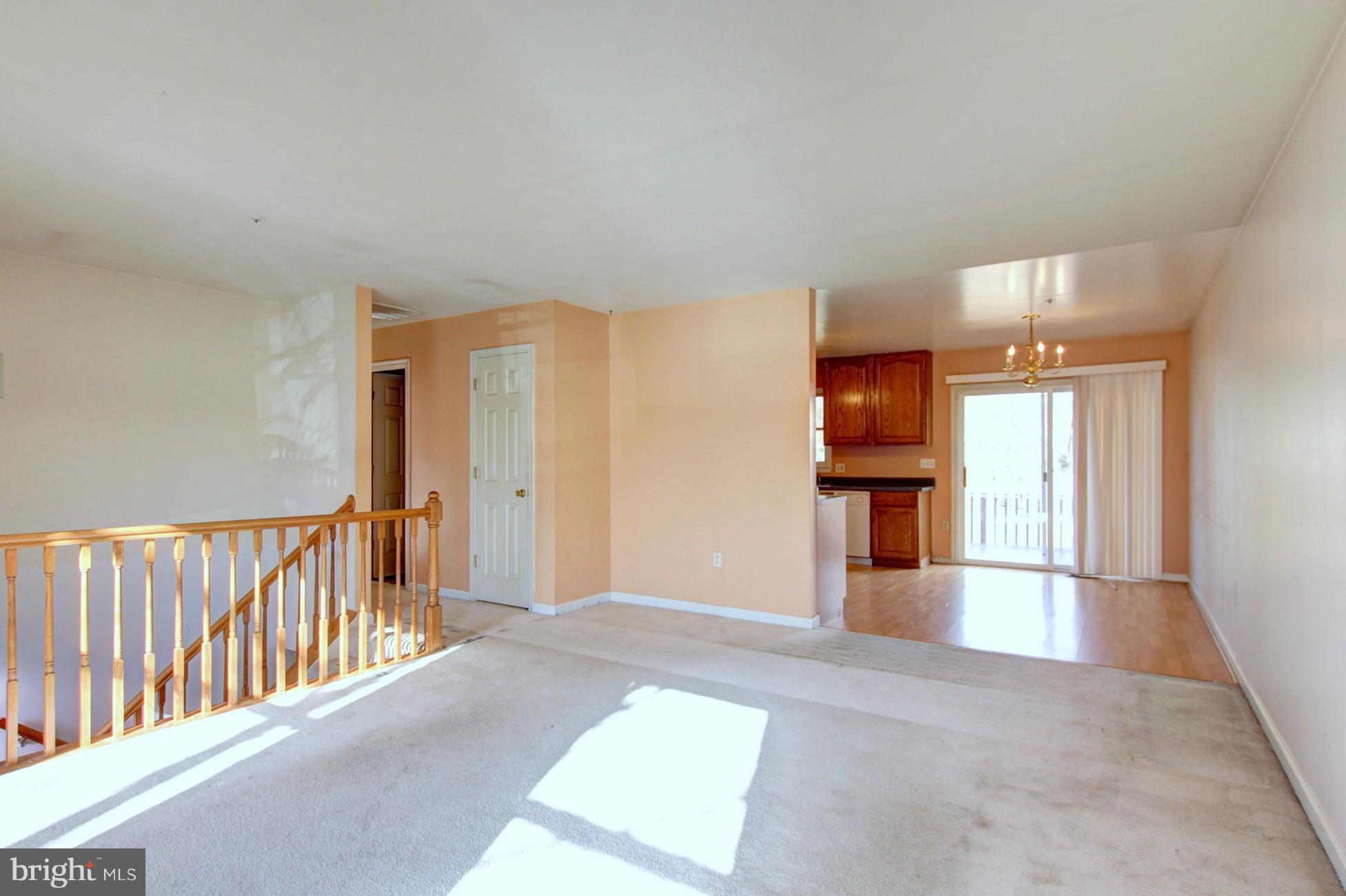 8618 Chestnut Ridge Drive Laurel, MD 20707 - Photo 3 of 21 Living room