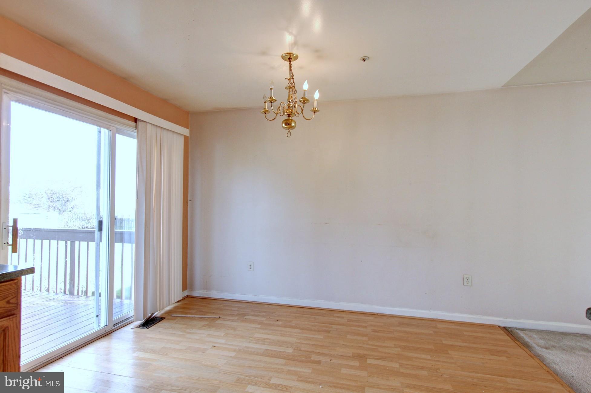 8618 Chestnut Ridge Drive Laurel, MD 20707 - Photo 4 of 21 Dining area