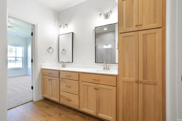 $400,000 | 2044 Briar Meadows Drive, Unit 1, Evansville, IN 47711