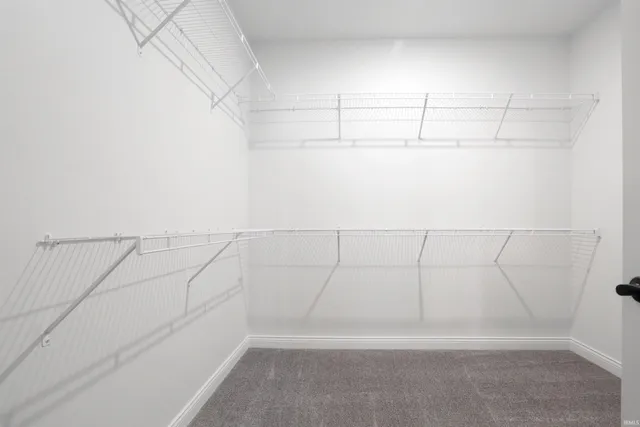 $400,000 | 2044 Briar Meadows Drive, Unit 1, Evansville, IN 47711