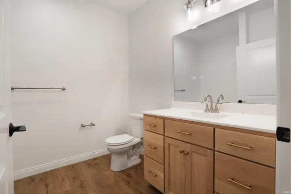 $400,000 | 2044 Briar Meadows Drive, Unit 1, Evansville, IN 47711