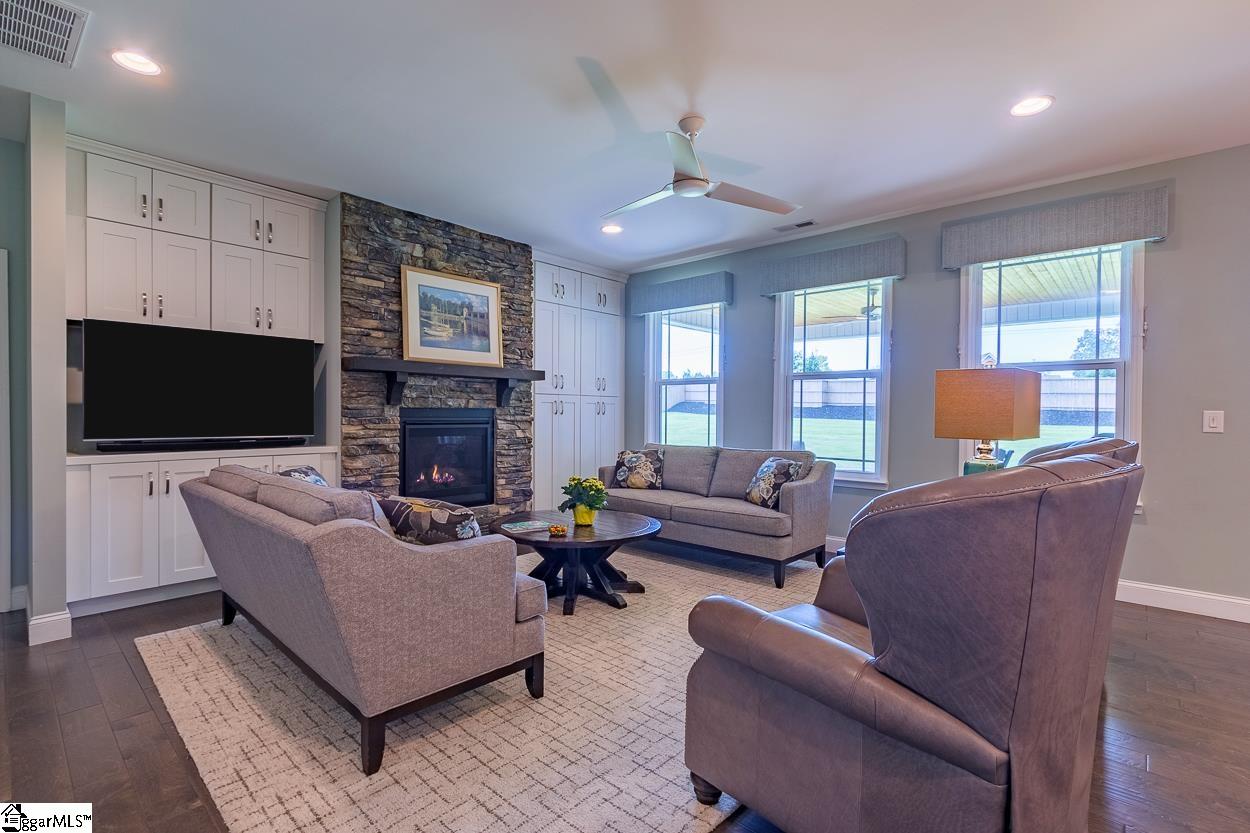 11 Smith Tractor Road Travelers Rest, SC 29690 - Photo 3 of 33 Gallery Image 3