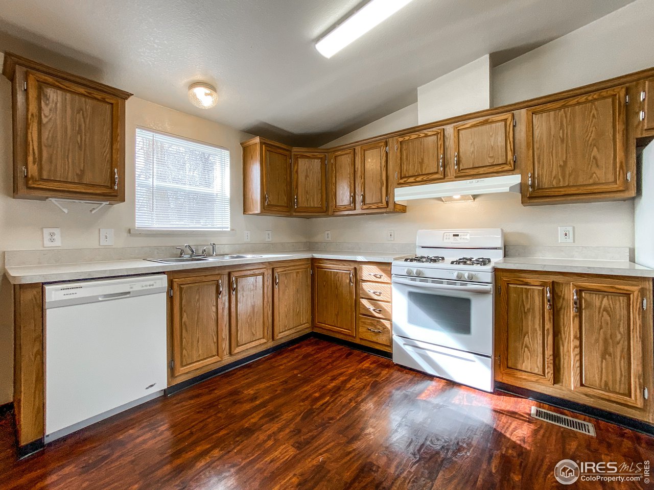 24-26 Reed Place Longmont, CO 80504 - Photo 10 of 20 Kitchen