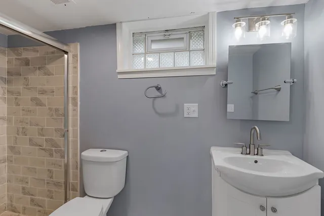 $215,000 | 320 Streamside Drive, Harvey, IL 60426