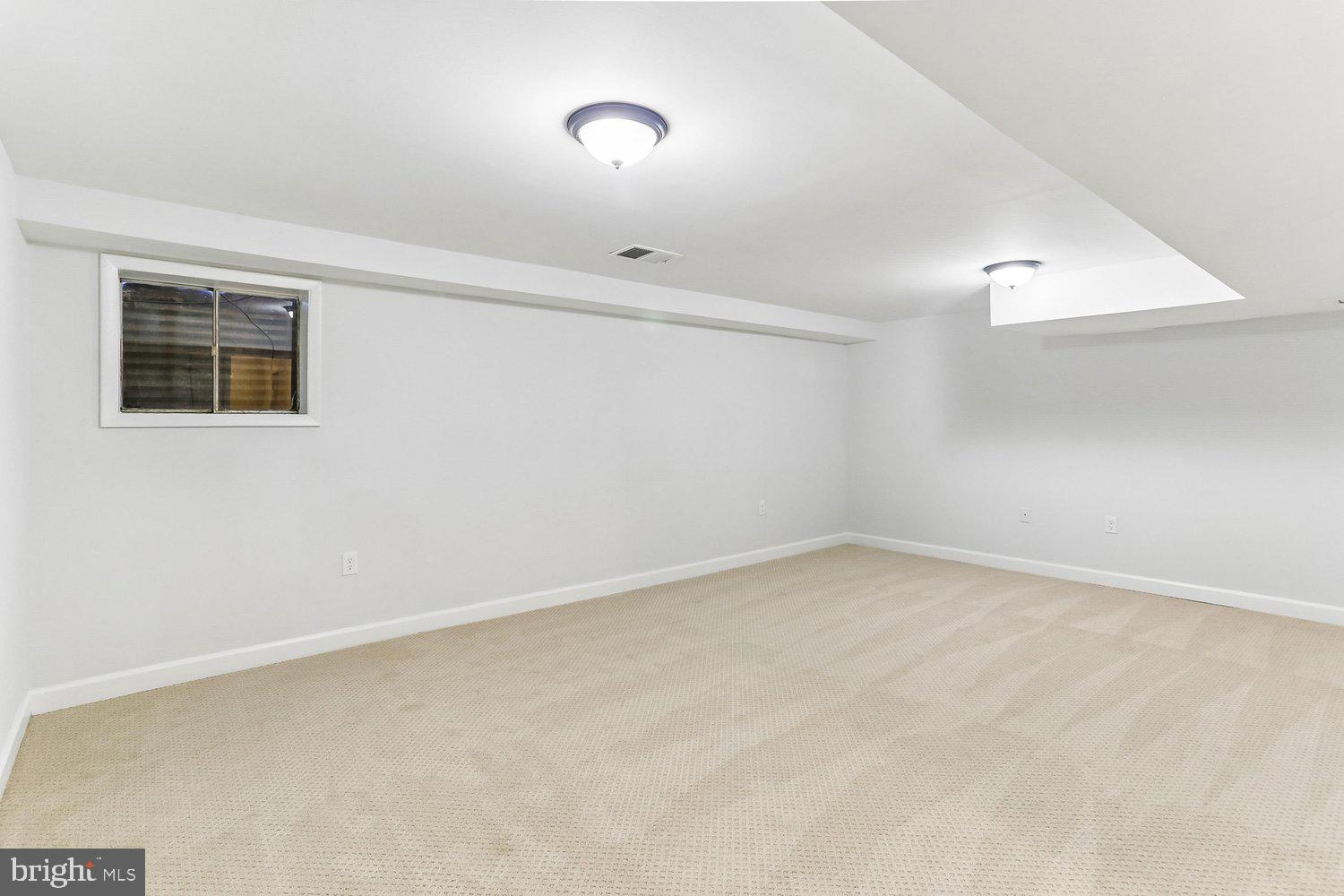 11191 Columbia Pike, Unit 41 Silver Spring, MD 20901 - Photo 44 of 52 Rec Room