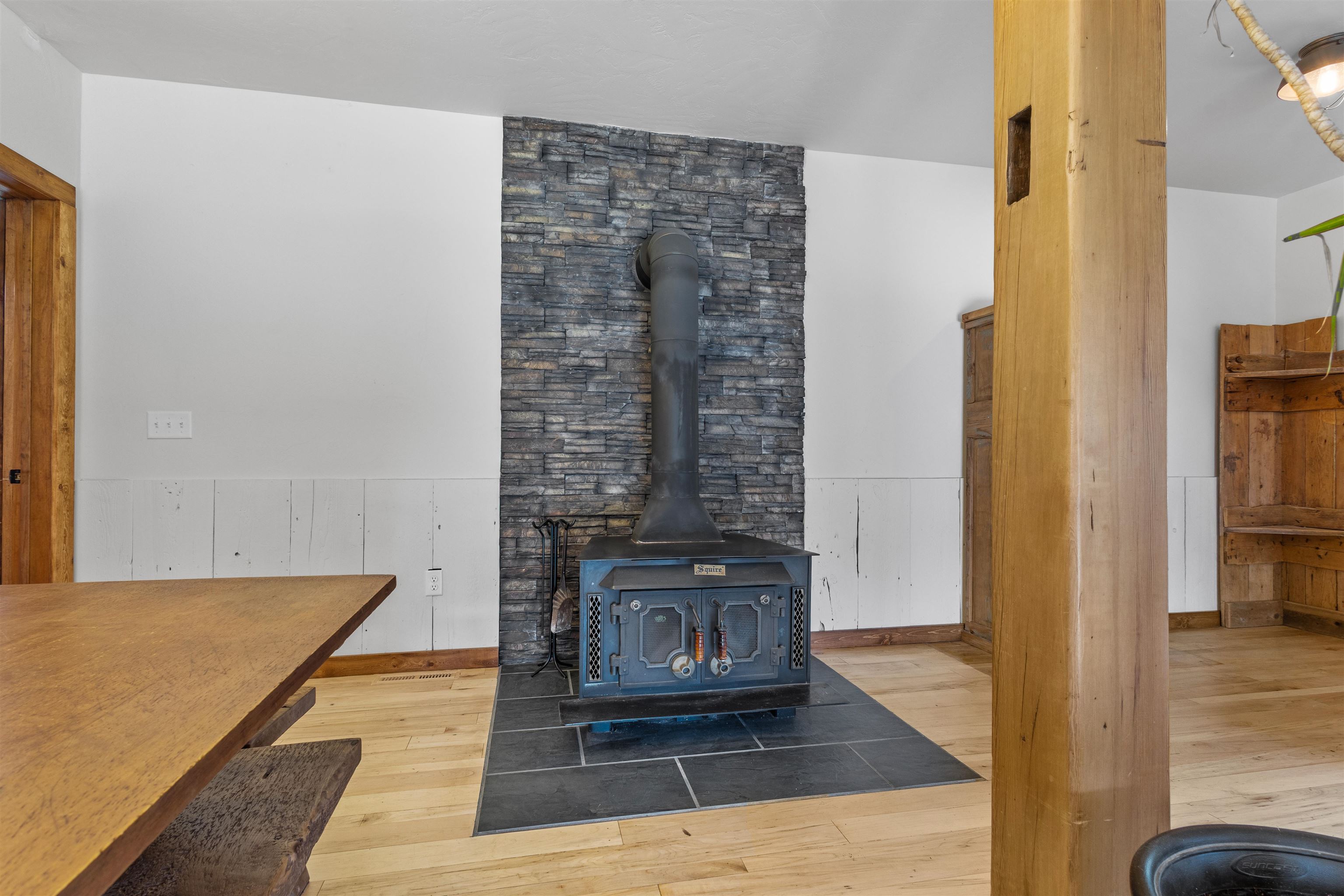 4879 County Rd A Oshkosh, WI 54901 - Photo 9 of 73 Gallery Image 9