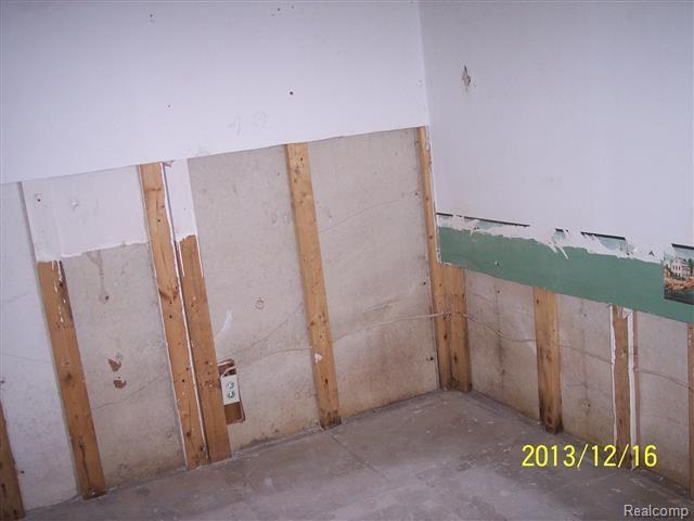 5770 Cobb Road Lapeer, MI 48446 - Photo 6 of 16 9.JPG