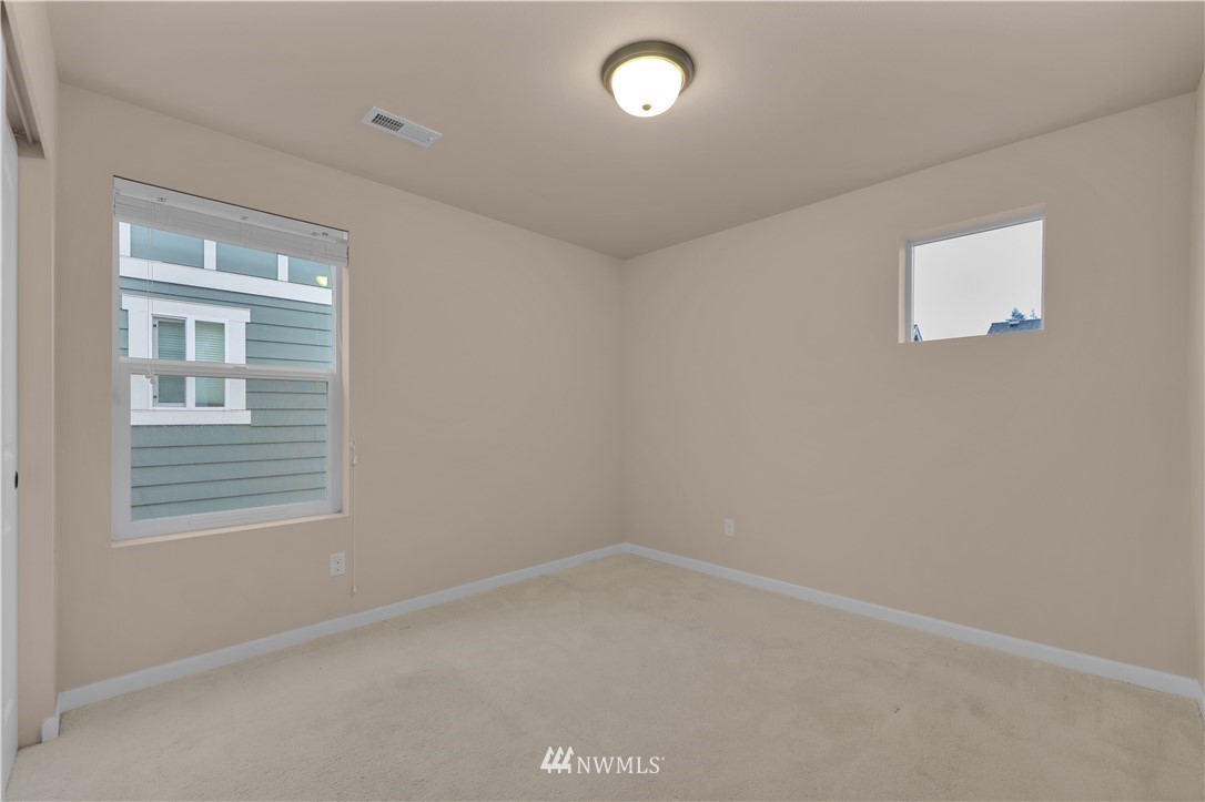 21024 40th Avenue Southeast Bothell, WA 98021 - Photo 24 of 37