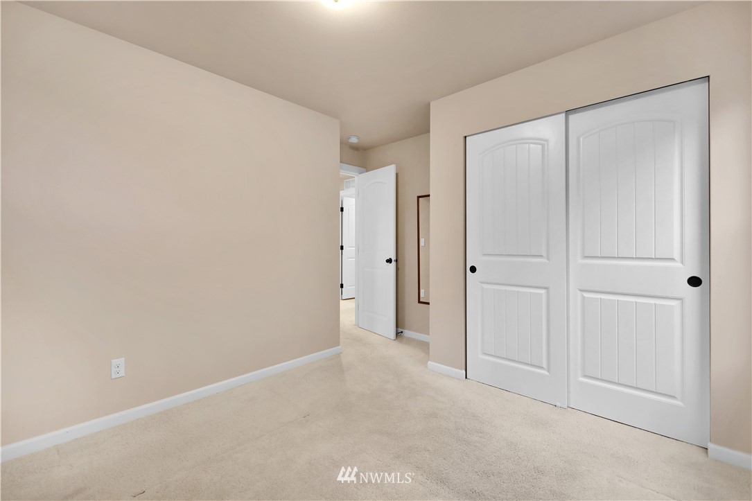 21024 40th Avenue Southeast Bothell, WA 98021 - Photo 25 of 37