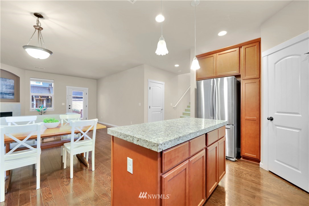 21024 40th Avenue Southeast Bothell, WA 98021 - Photo 6 of 37