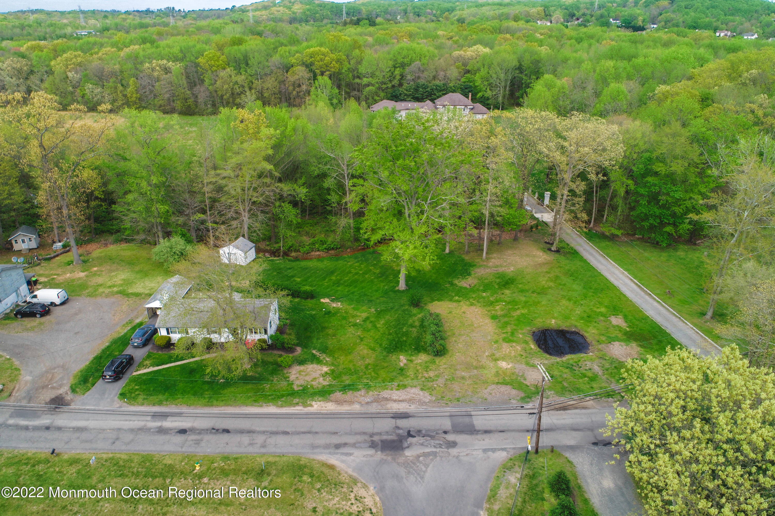 39 Harbor Road Morganville, NJ 07751 - Photo 23 of 24 9