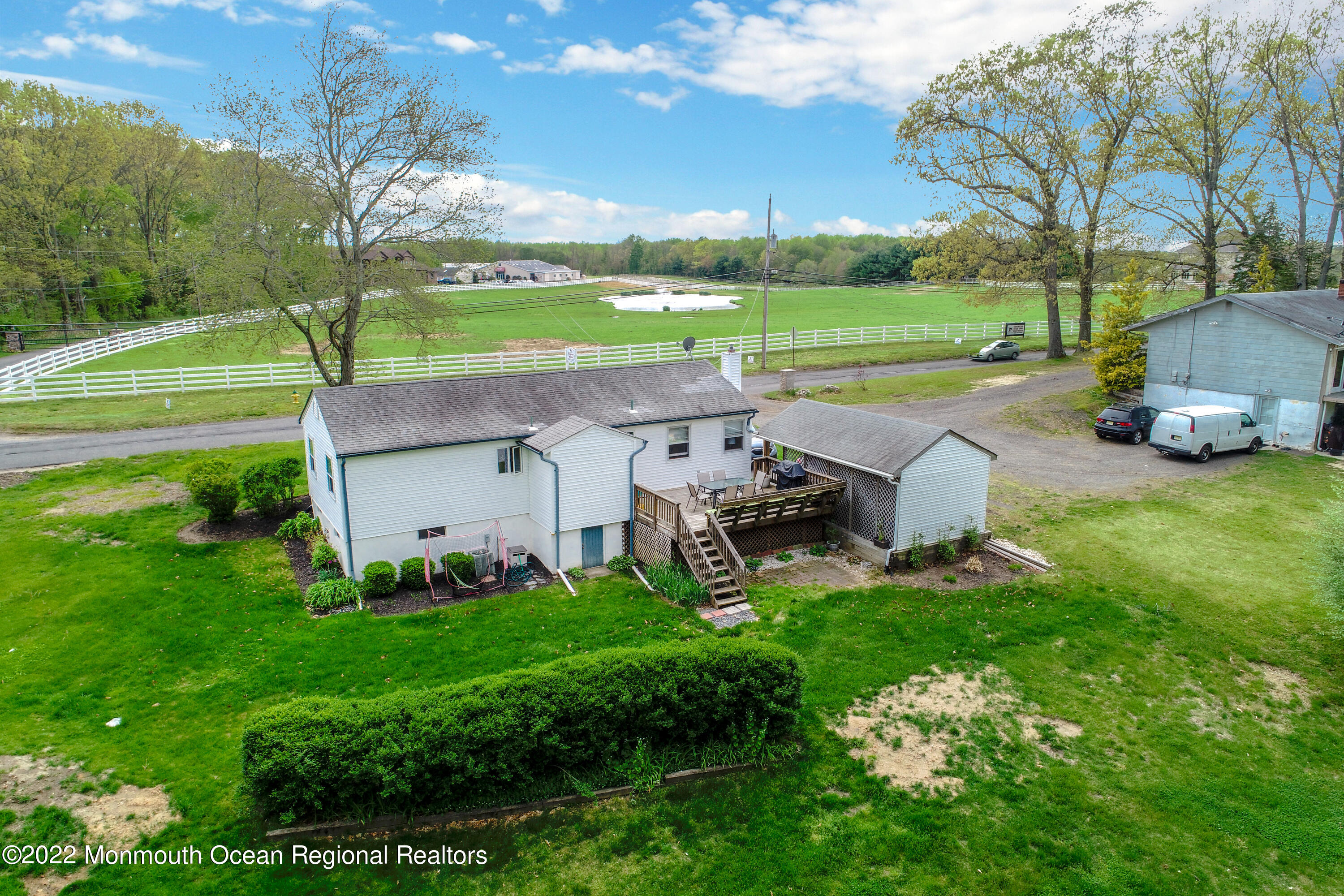 39 Harbor Road Morganville, NJ 07751 - Photo 4 of 24 16