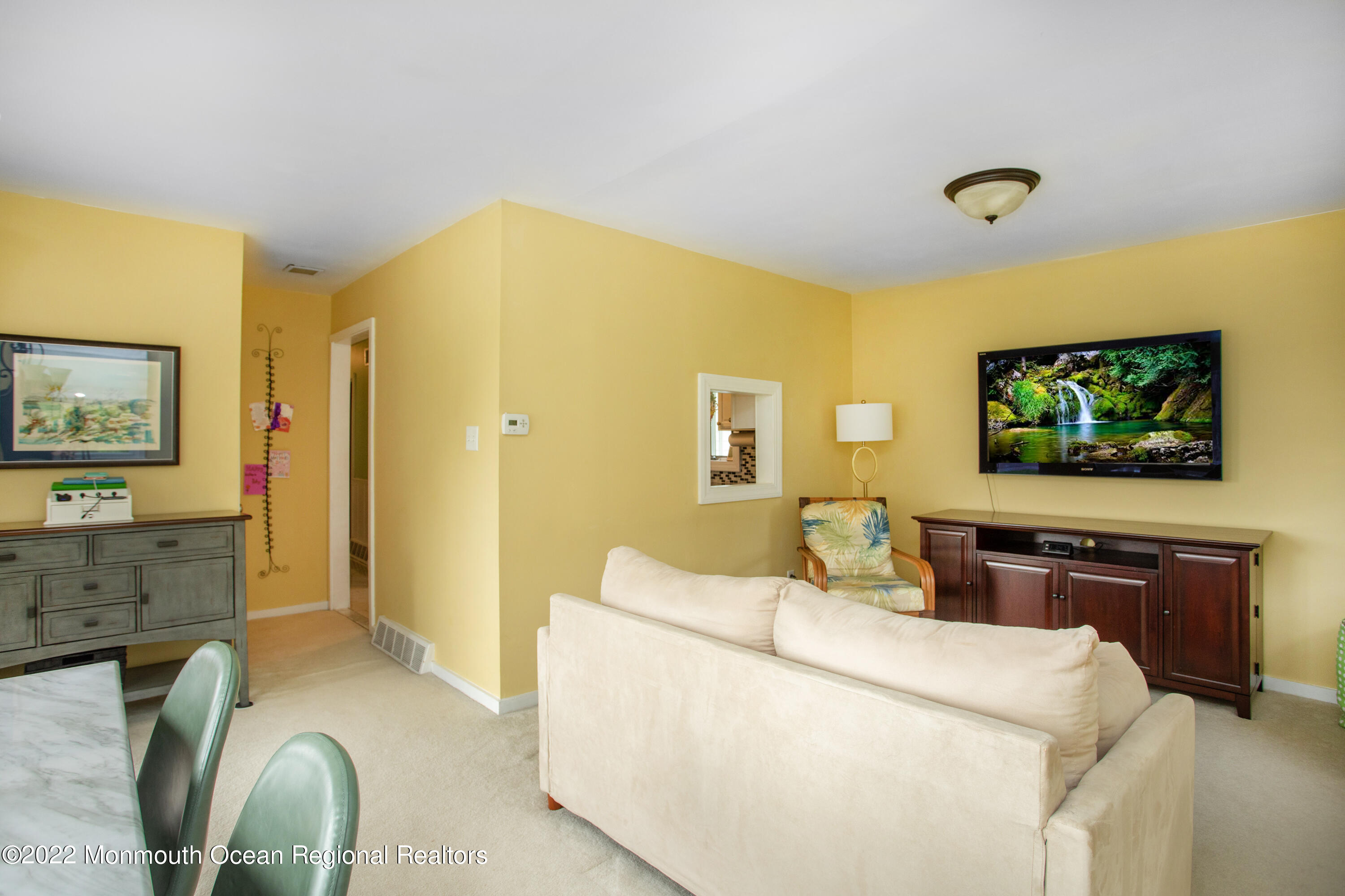 39 Harbor Road Morganville, NJ 07751 - Photo 8 of 24 33