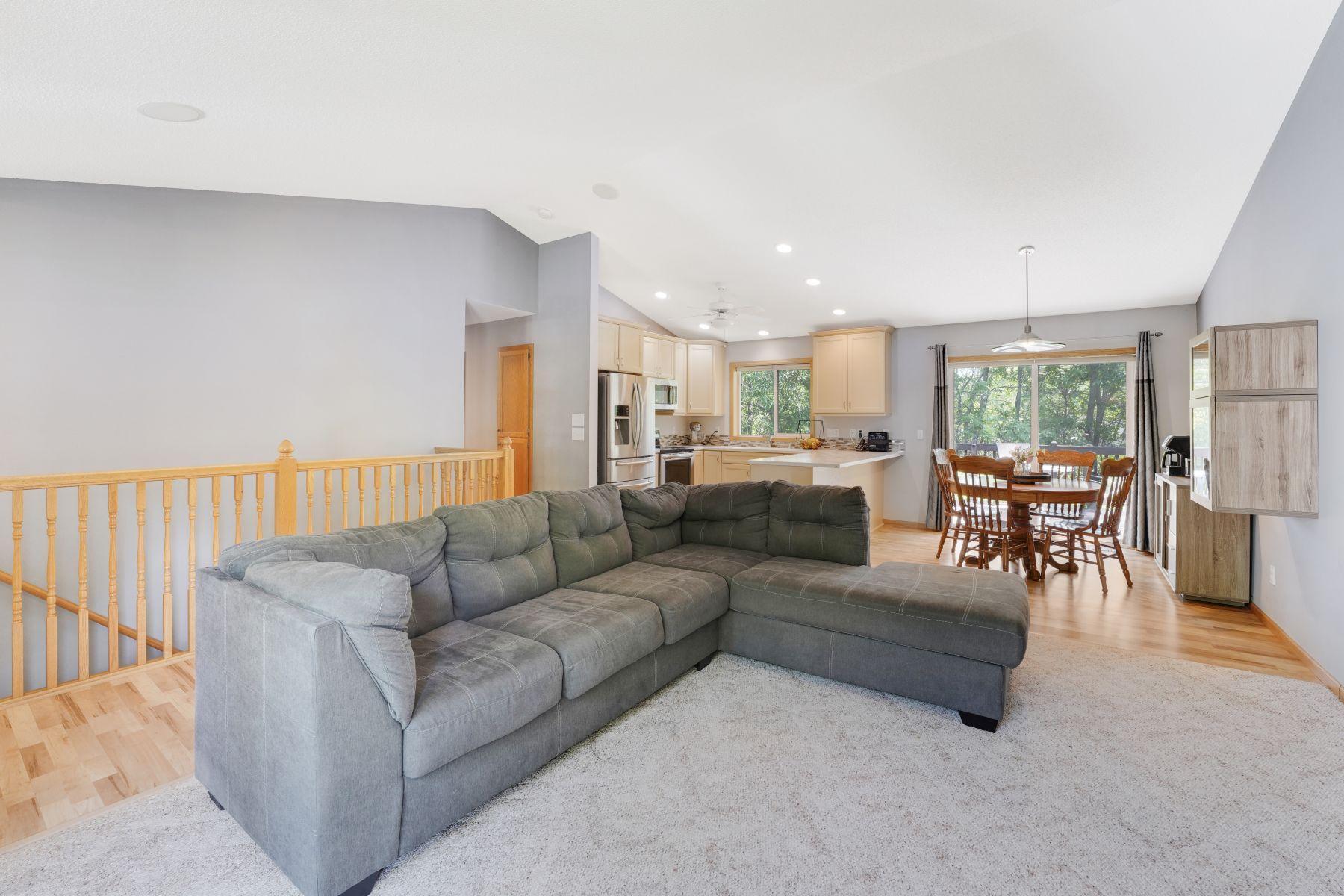 9059 Glacier Road St. Bonifacius, MN 55375 - Photo 3 of 24 Gallery Image 3