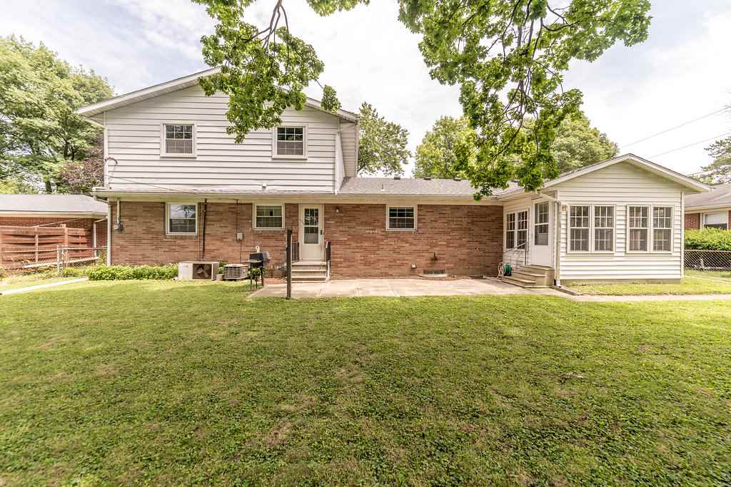 4105 North Manchester Road Muncie, IN 47304 - Photo 13 of 15