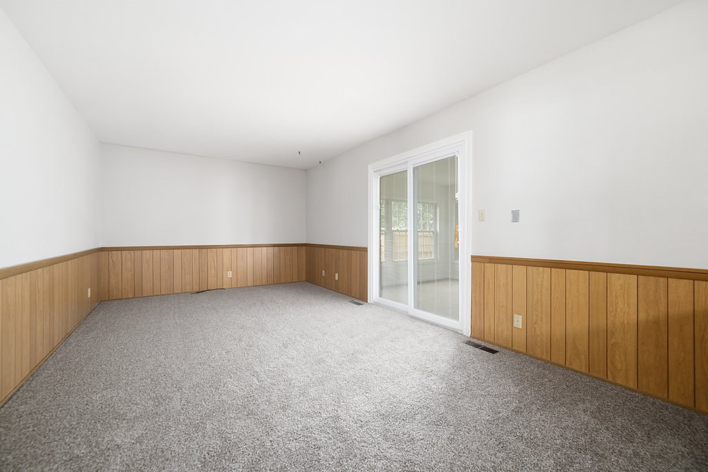 4105 North Manchester Road Muncie, IN 47304 - Photo 4 of 15