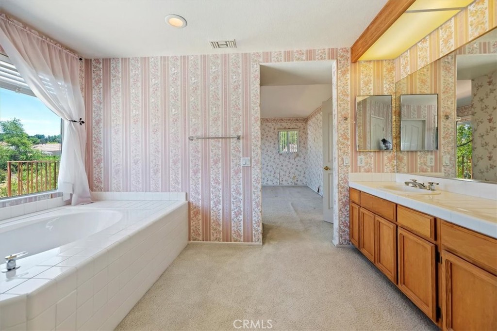 39973 Corte Lorca Murrieta, CA 92562 - Photo 36 of 72 2nd Level Primary Bathroom