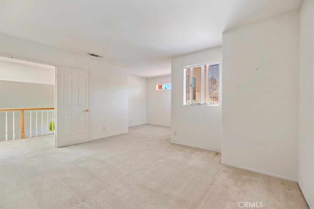 39973 Corte Lorca Murrieta, CA 92562 - Photo 38 of 72 an empty room with windows
