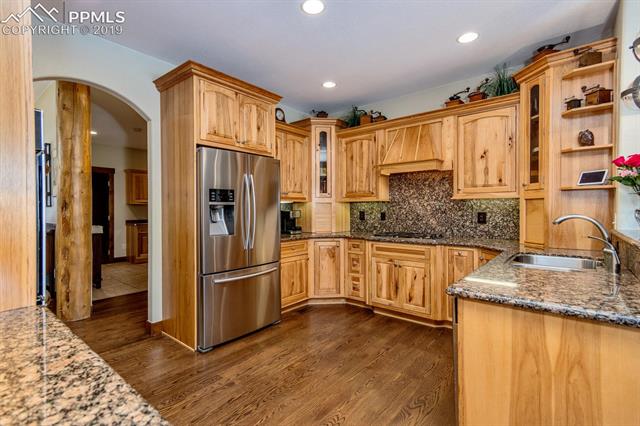 7805 Inca Road Larkspur, CO 80118 - Photo 7 of 34 Gallery Image 7