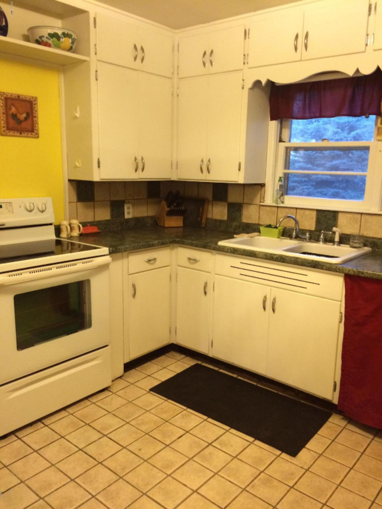 633 Sheridan Road St. Joseph, MI 49085 - Photo 6 of 14 IMG_4016