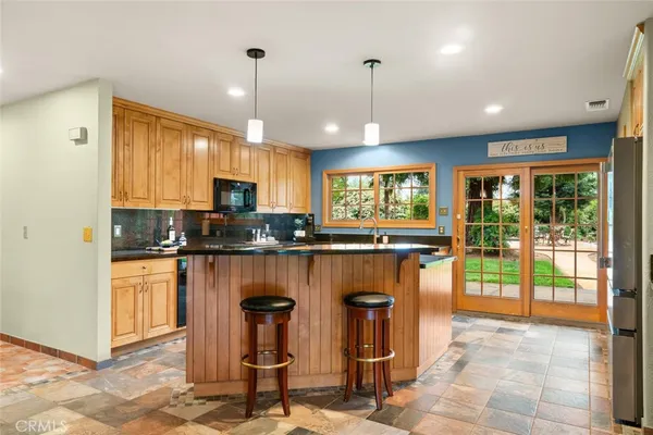 $949,000 | 80 Mimosa Lane, Chico, CA 95973